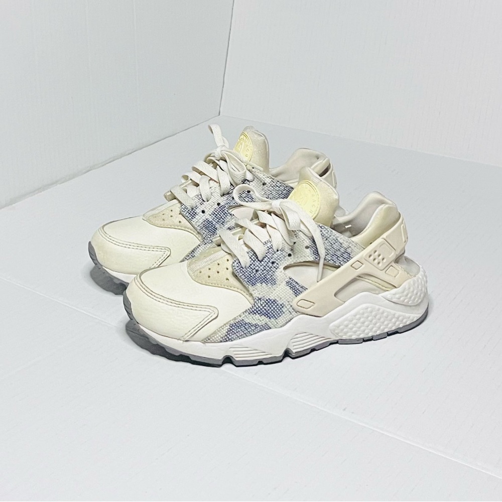 Nike Air Huarache Running Shoes